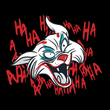 Der Kopf einer lachenden weißen Katze, die als Joker geschminkt ist, umgeben von zahlreichen roten „HA HA HA“-Schriftzügen auf schwarzem Hintergrund.