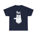 Marineblaues Shirt mit witzigem Halloween-Print: Eine mürrische Katze als weißer Geist und der Schriftzug „BOO“ – ideal für Katzenfans mit Sinn für Humor.