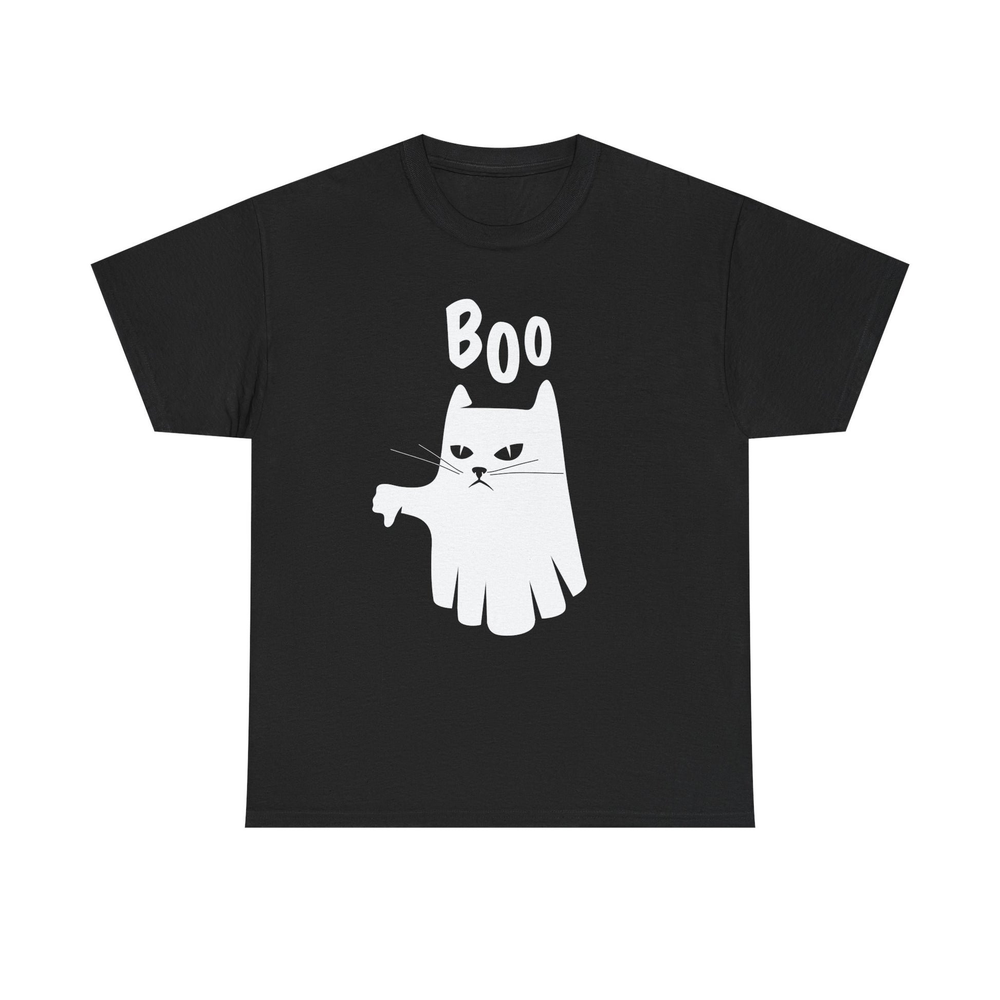 Schwarzes T-Shirt mit lustigem Halloween-Motiv: Eine grimmig dreinblickende Katze als Geist mit dem Schriftzug „BOO“ – minimalistisches und humorvolles Design für Katzen- und Gruselfans.