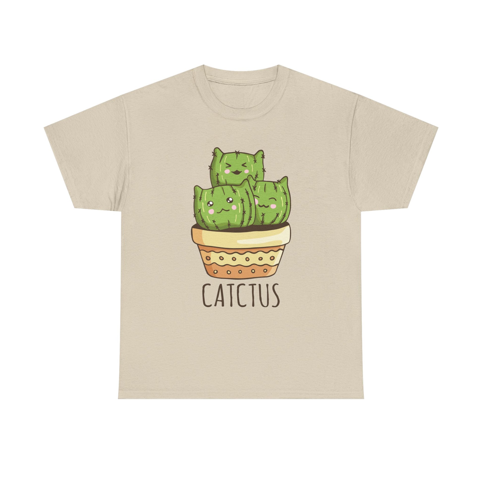 Sandfarbenes Shirt mit lustigem Catctus-Print – eine charmante Kombination aus Kaktus-Optik und Katzenillustration. Ideal für Pflanzenfans, Katzenfreunde oder als witziges Geschenk.