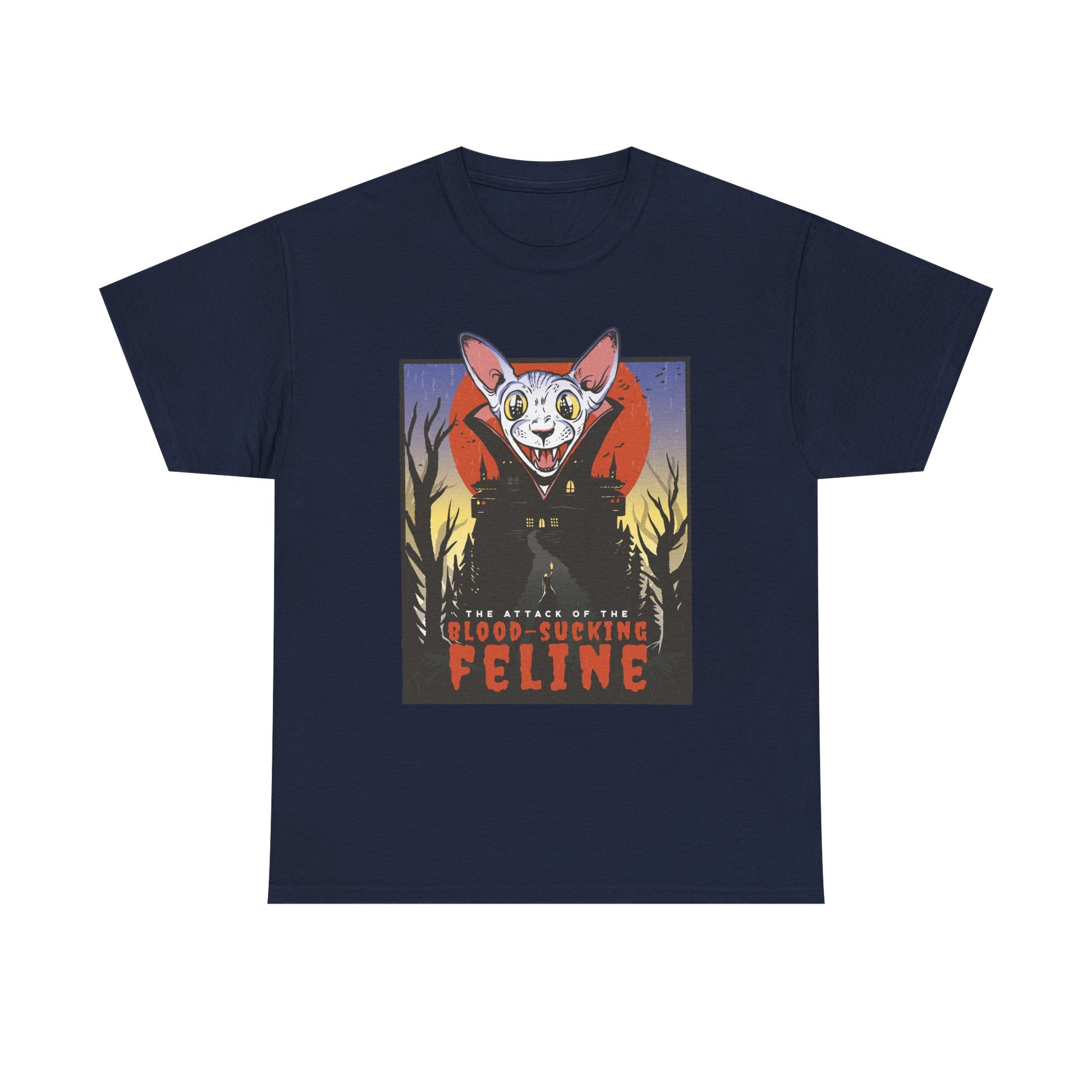Marineblaues T Shirt mit Cartoon Design einer blutdürstigen Katze in Dracula Optik. Hintergrund zeigt ein Schloss bei Sonnenuntergang.