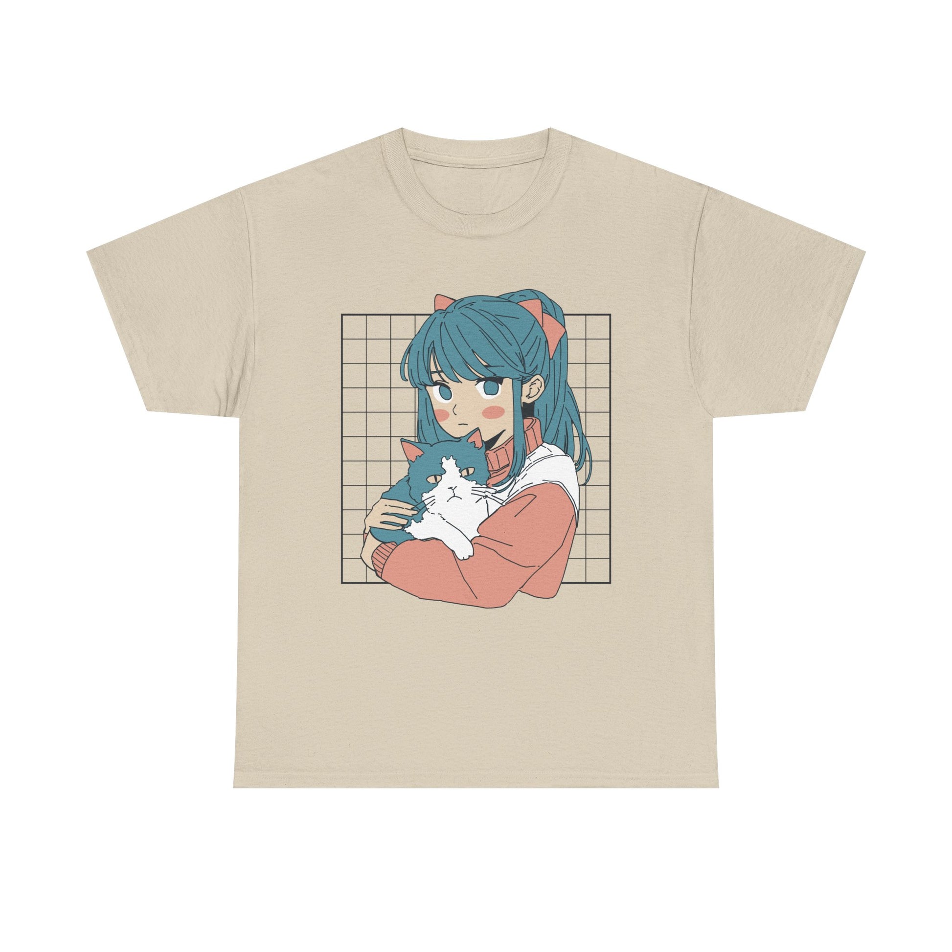 Sandfarbenes T-Shirt mit sanfter Anime-Grafik: Ein Mädchen mit Katze vermittelt Wärme und Geborgenheit – ein Shirt für kreative Seelen und Katzenliebhaber.