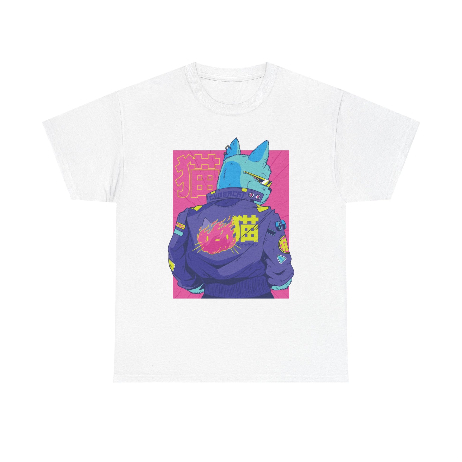 Weißes T-Shirt mit bunter Cyberpunk-Katze – grelle Kontraste und asiatische Elemente, stilisierte Zukunftsvision im Streetwear-Look.
