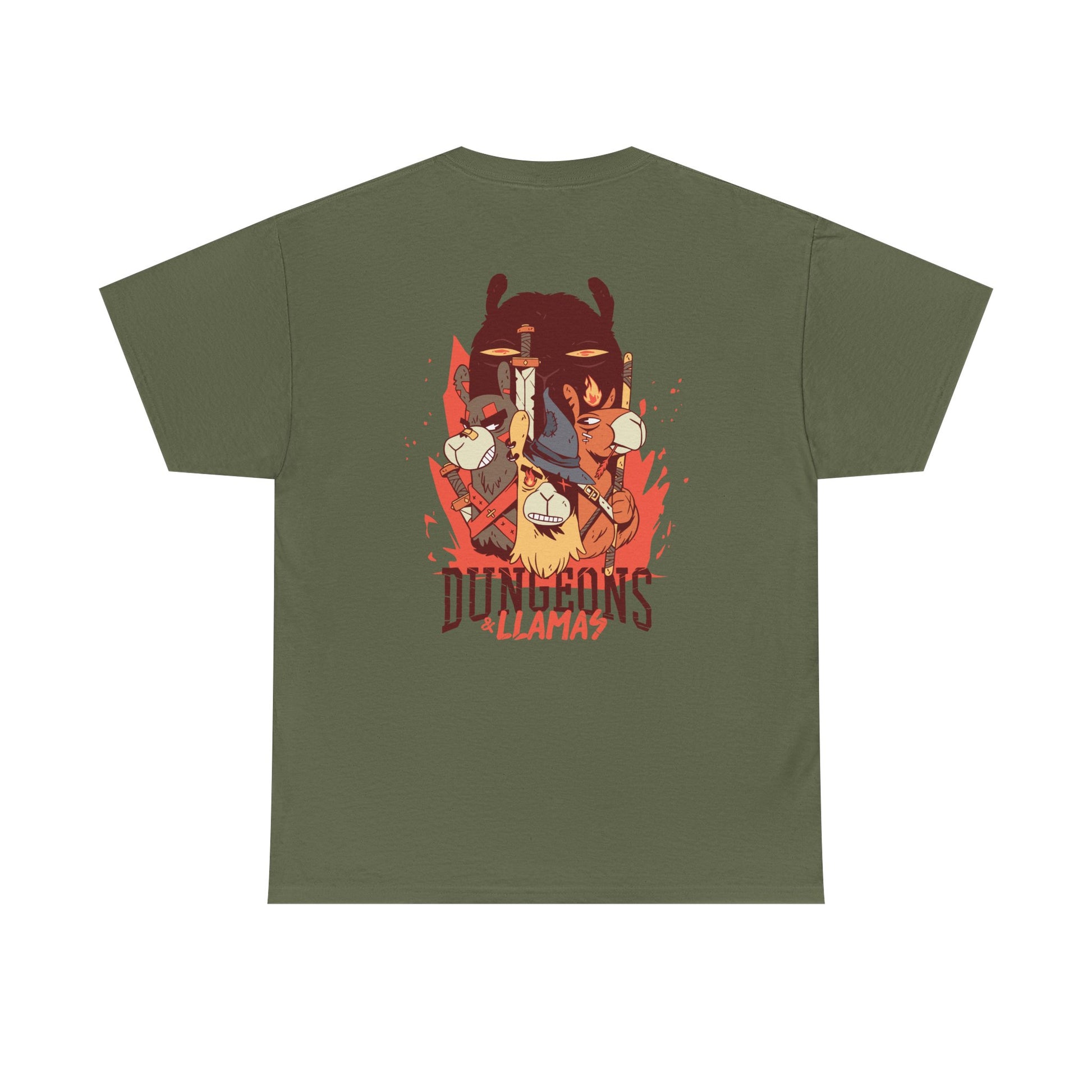 Militärgrünes Unisex T-Shirt mit Back Print. Lamas als RPG Helden mit Schwertern und Zauberhut, inspiriert von Dungeons and Dragons.
