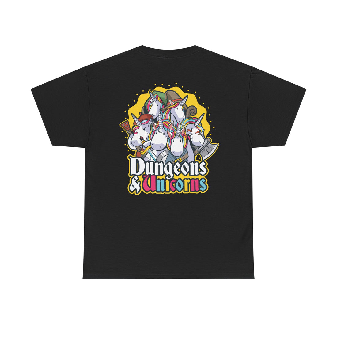Schwarzes T‑Shirt mit farbigem Rückendruck: Mehrere Cartoon‑Einhörner als Rollenspiel‑Helden mit Schwertern, Zauberstäben und Bogen.
