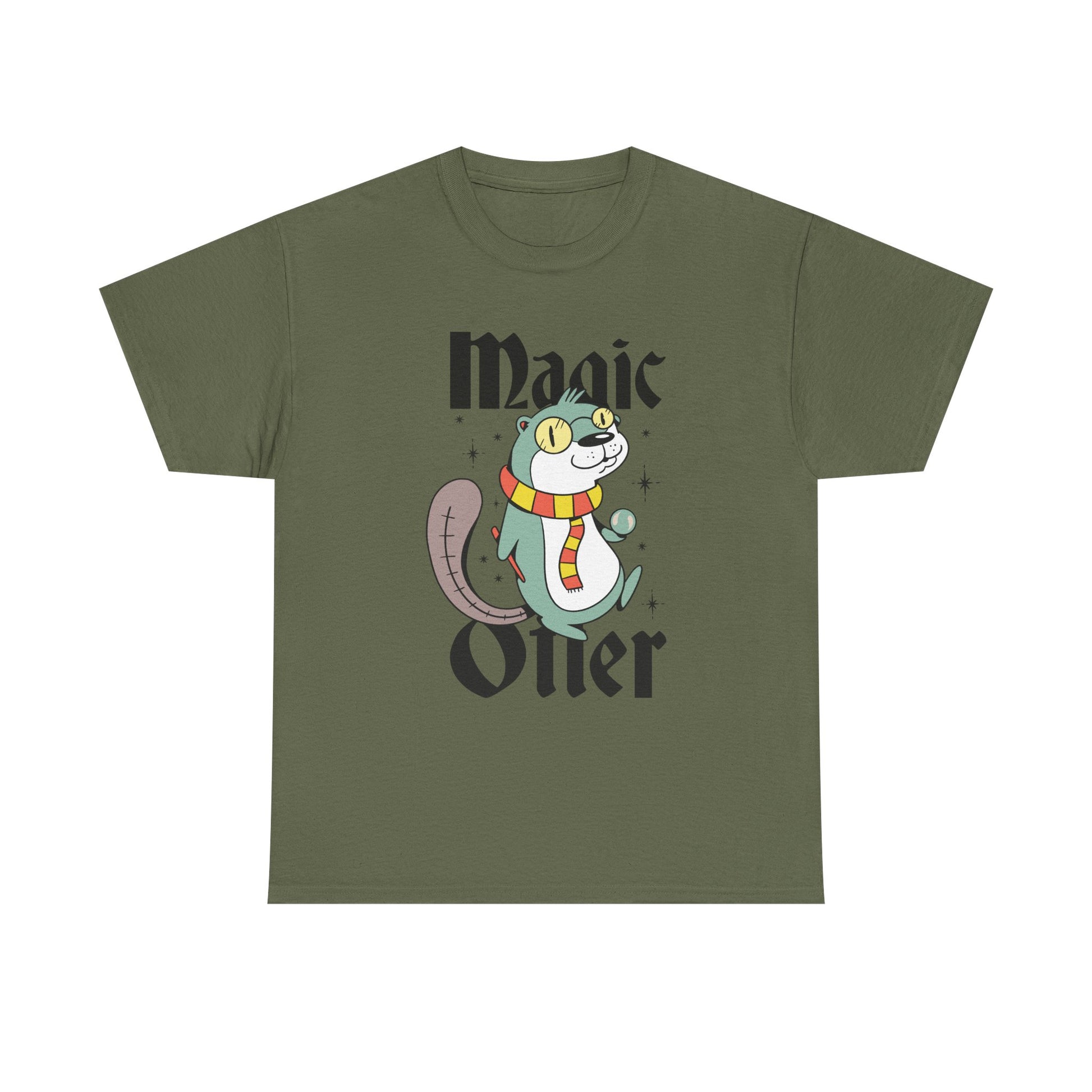 Militärgrünes Shirt mit Otter im Zauberstil. Magische Anspielung auf Harry Potter, charmant umgesetzt mit Brille und Umhang.