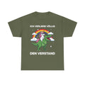 Militärgrünes Unisex T-Shirt mit Front-Print eines Einhorns auf einem Dinosaurier und dem Spruch „Ich verliere völlig den Verstand“