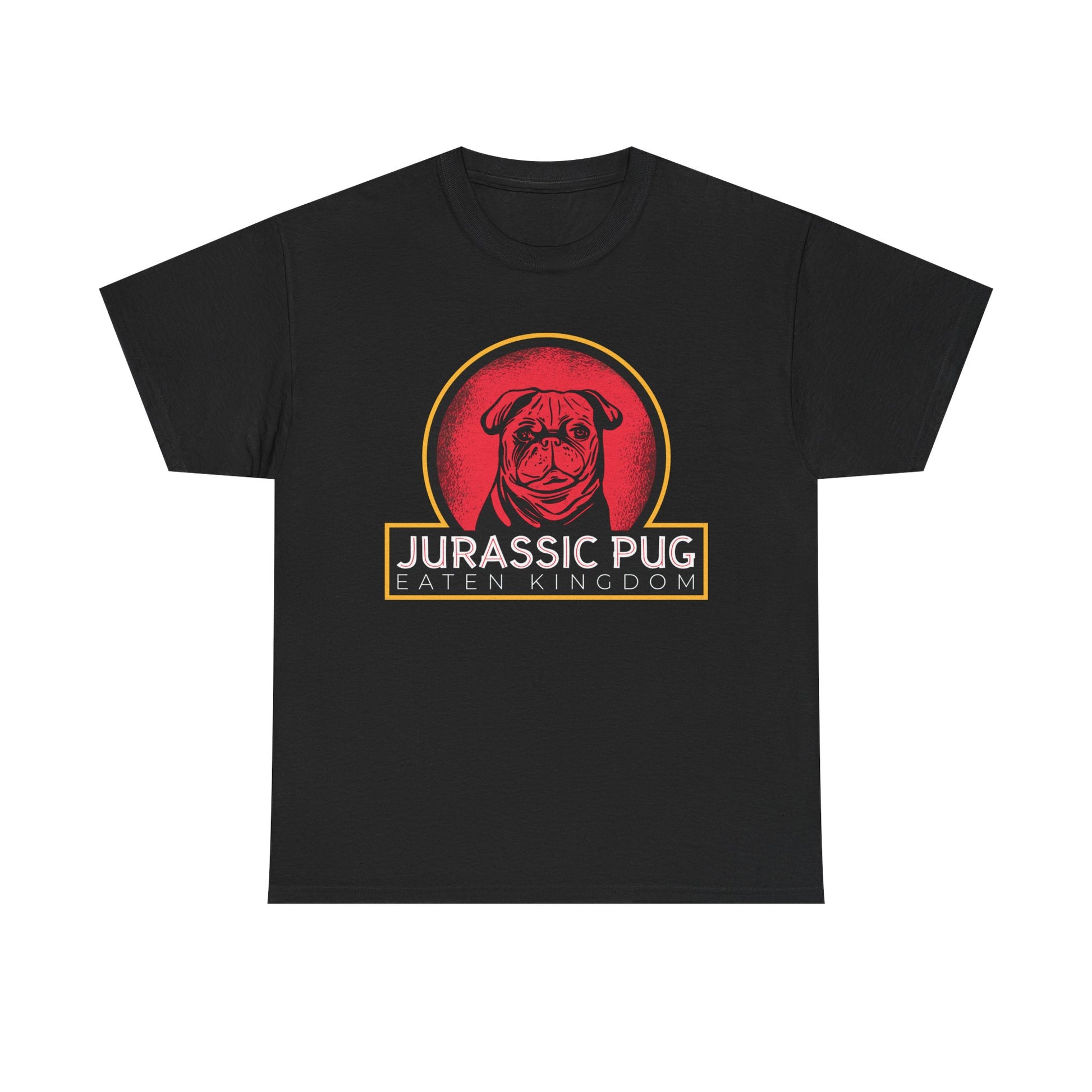 Stilisierter Mops in rotem Rundlogo – eine witzige Hommage an den Dino-Klassiker. Darunter: „Jurassic Pug – Eaten Kingdom“ in klarer Typo.