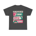 Dunkelgraues Shirt mit stylischem Frontprint: pinkes Anime-Girl, süße Katze und eine Schale Ramen im Comic-Stil – ideal für Anime- & Catgirls.