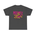 Dunkelgraues T Shirt mit schrillem MADREX Comicmotiv. Wütender T-Rex jagt im pinken Auto, begleitet von gelben Explosionen.