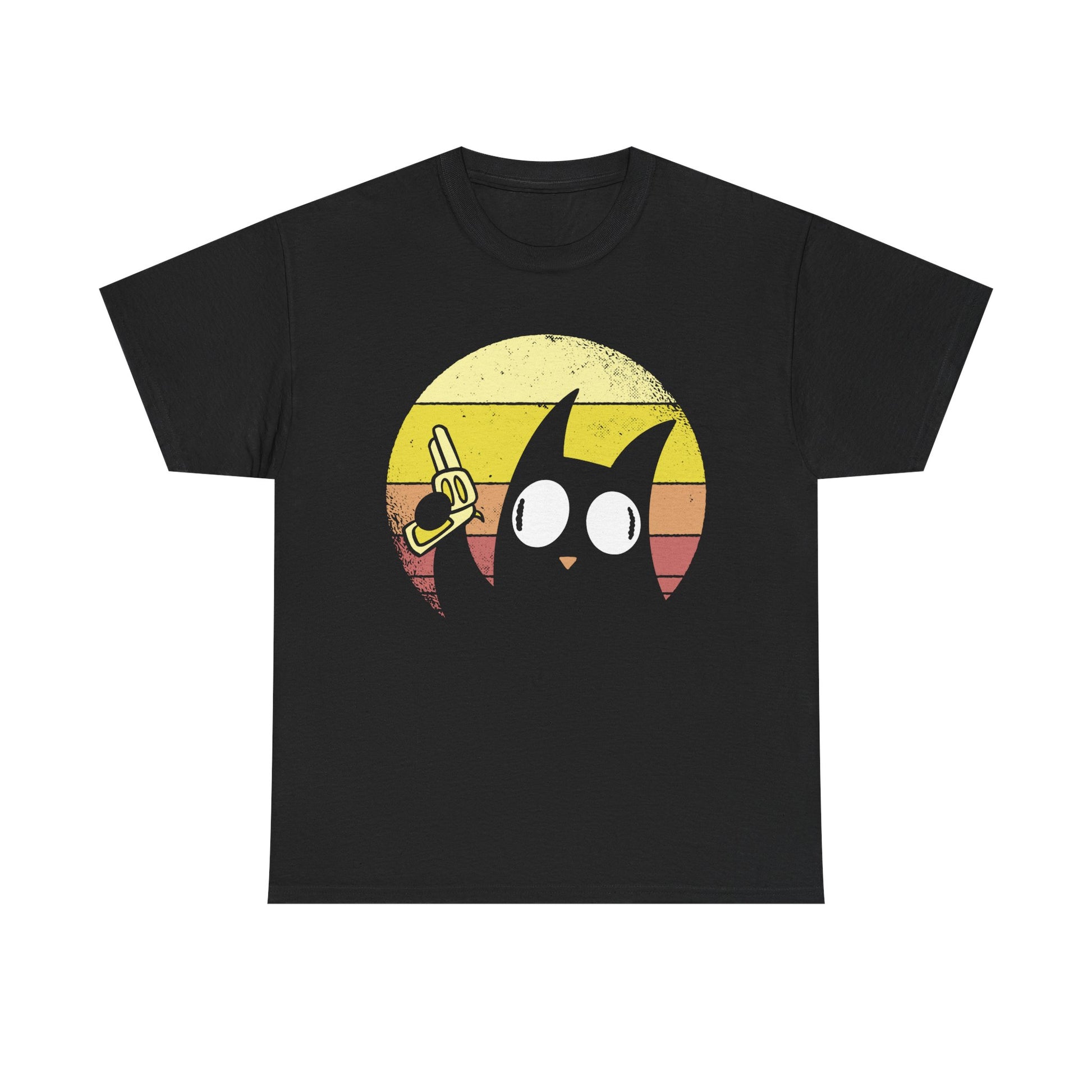 Schwarzes T-Shirt mit stilisierter schwarzer Cartoon-Katze vor Sonnenuntergang im Retro-Stil, die mit der Hand eine Fingerpistole macht – cooles Katzenmotiv mit Humor.