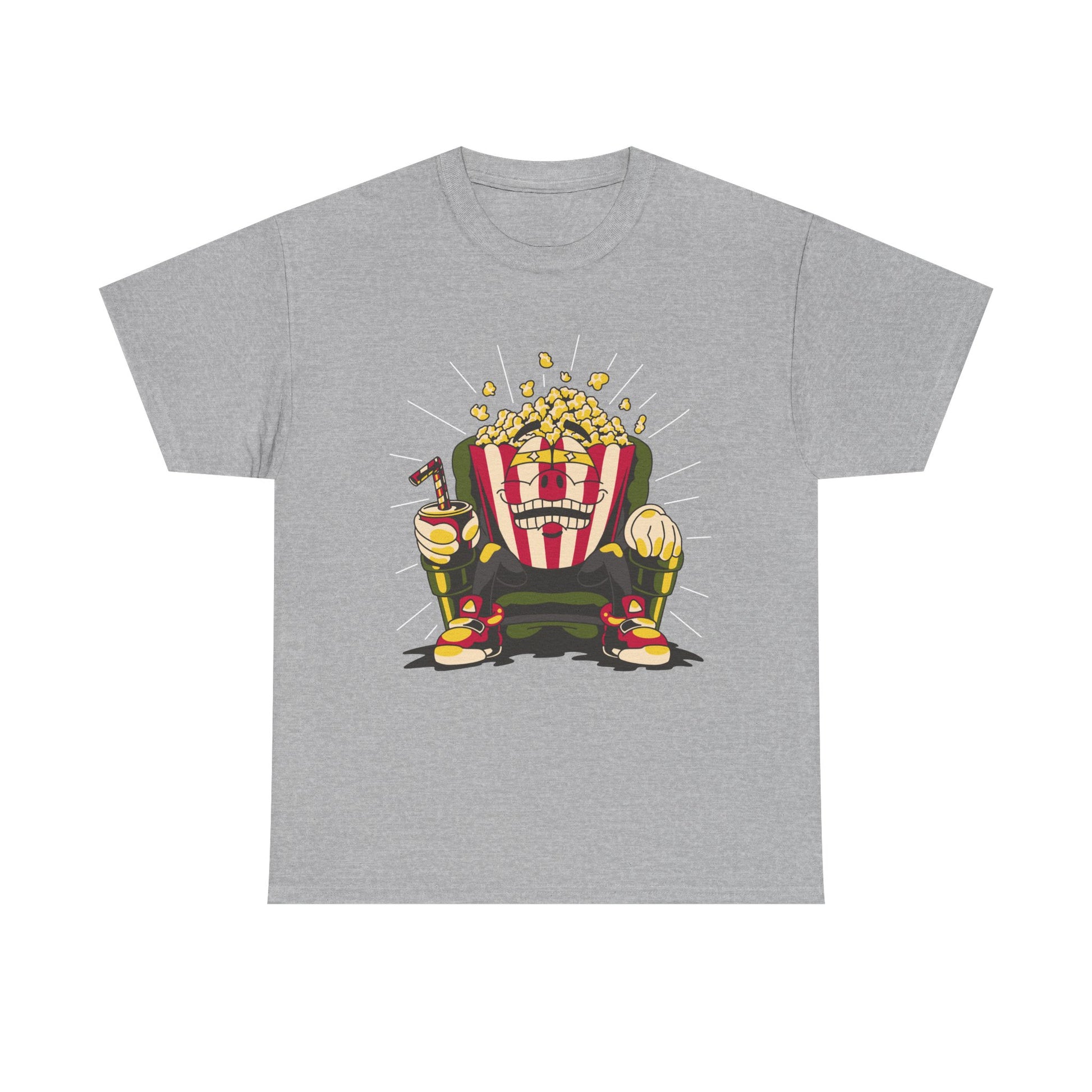 Weißes T Shirt mit lustigem Popcorn Charakter Design. Eine animierte Popcorn Box mit Cola in der Hand sitzt fröhlich in einem Kinosessel. Perfekt für Filmabende.