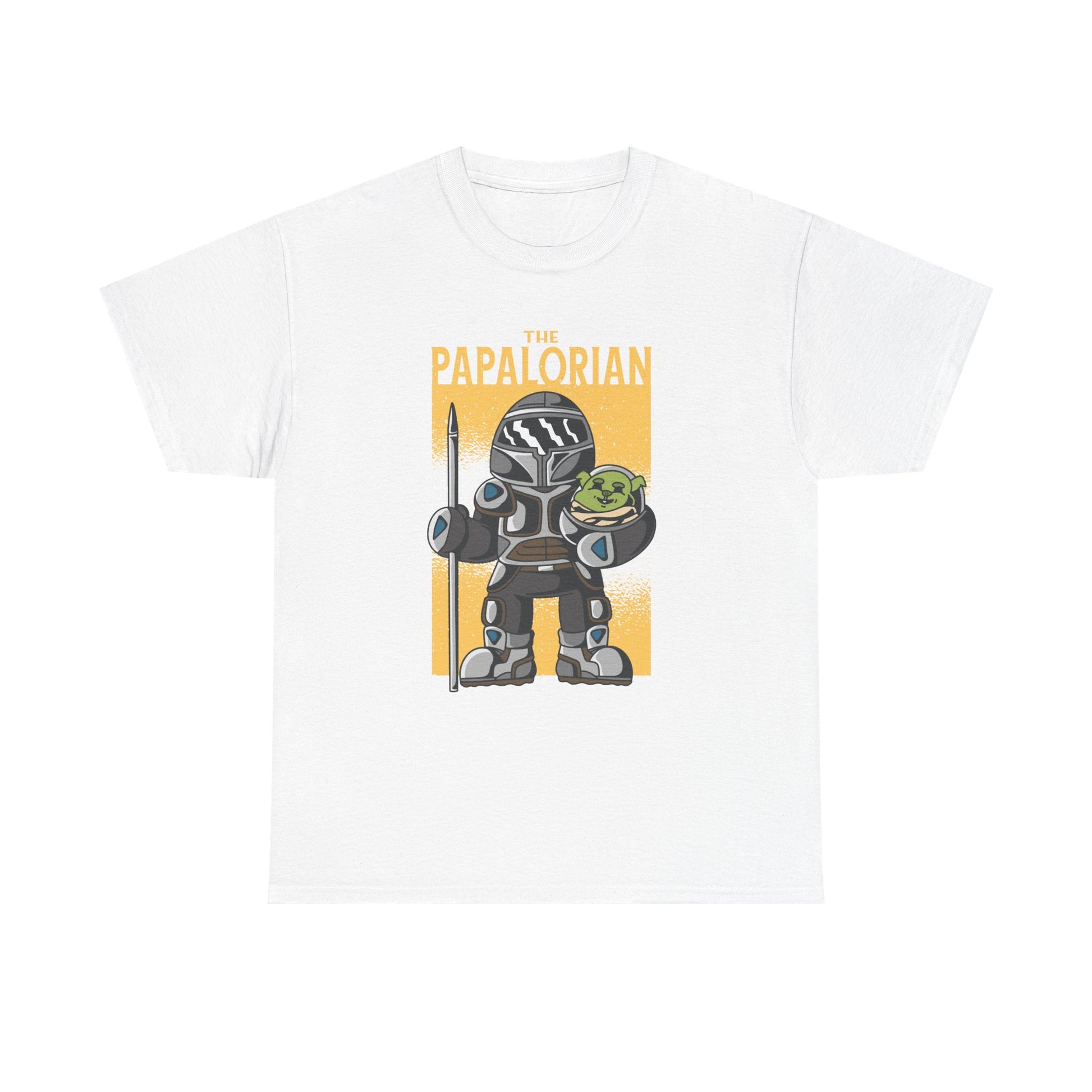 Weißes T Shirt mit Illustration eines Mandalorian-Helden mit Baby-Alien. Humorvolle Parodie auf The Mandalorian.