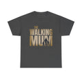 Dunkelgraues Shirt mit goldener Blockschrift The Walking Mum. Die stilisierte Mutter mit Kind und Hund bringt Serienlook in den Familienalltag.
